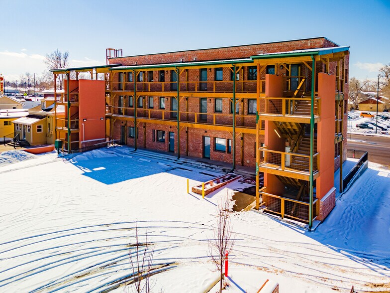 More Photos Of 3800 S Broadway, Englewood Apartments For Lease