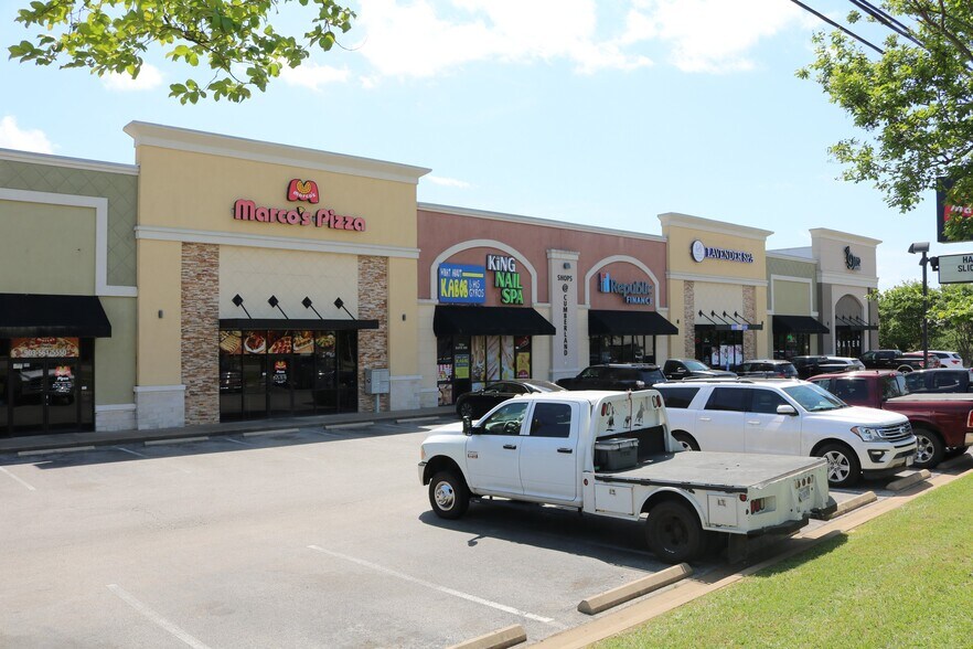 More Photos Of 7924 S Broadway, Tyler Storefront Retail Office For Sale