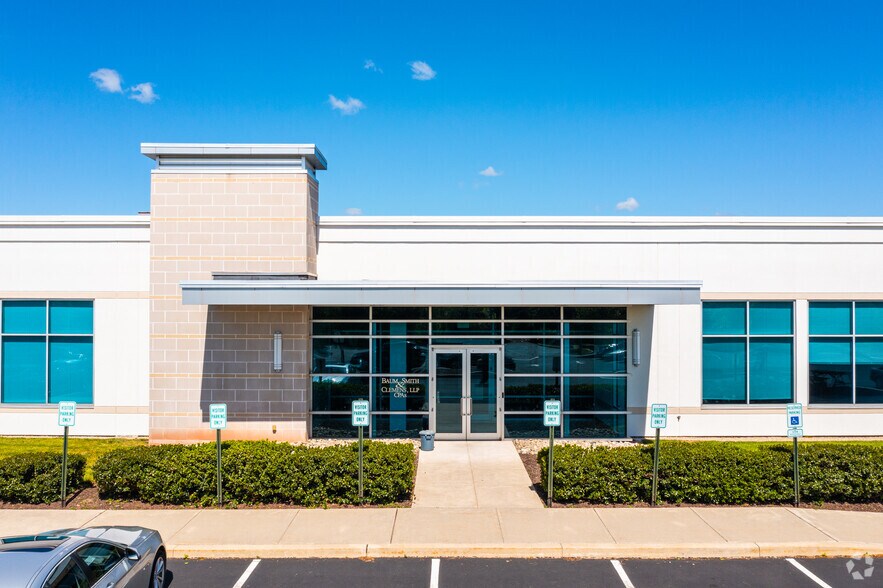 More Photos Of 2060 Detwiler Rd, Harleysville Office For Lease
