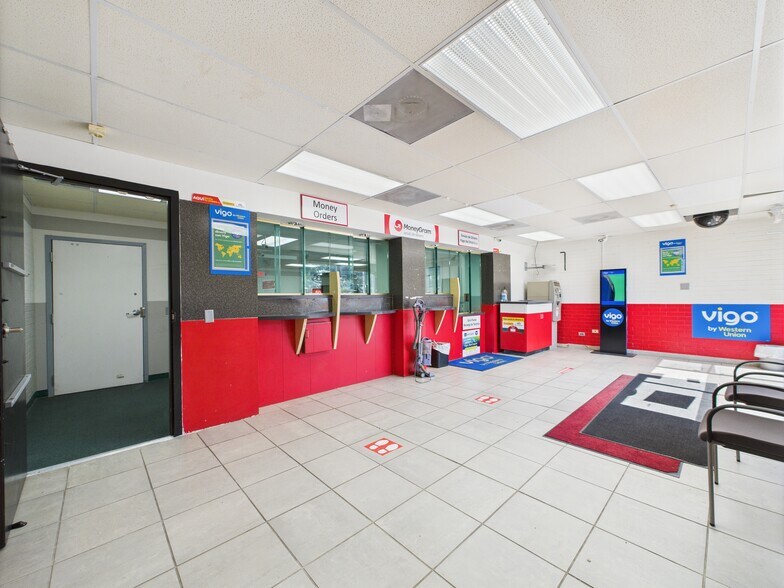 More Photos Of 1122 Pasadena Blvd, Pasadena Freestanding For Lease