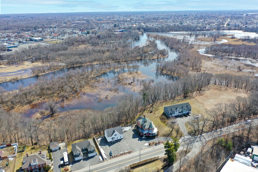 More Photos Of 1501 Lonsdale Ave, Lincoln General Retail For Sale