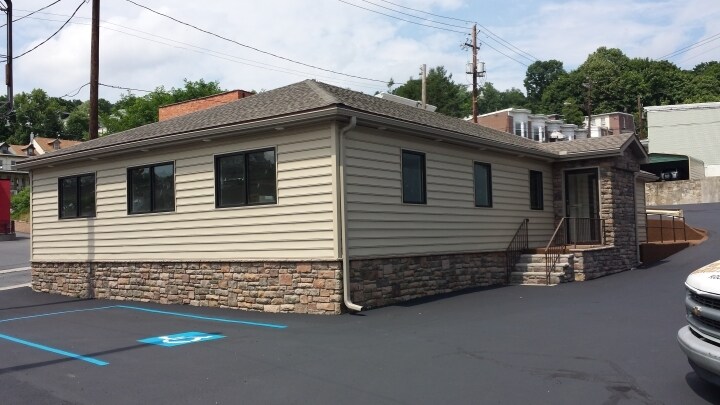 Primary Photo Of 90 N Claude a Lord Blvd, Pottsville Storefront Retail Office For Sale