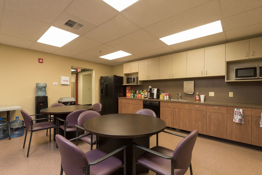 More Photos Of 1992 Saint St, Richland Flex For Sale