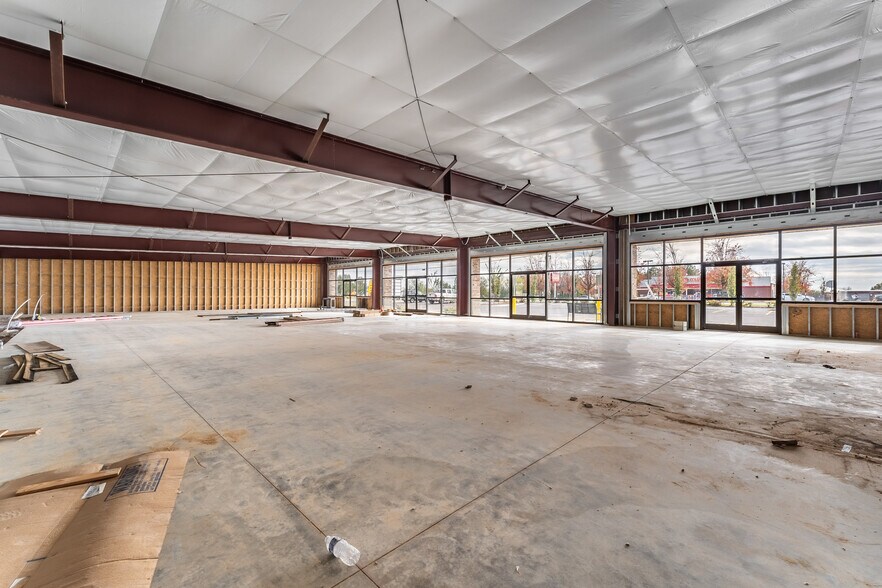 More Photos Of 2630 E Robinson Ave, Springdale Unknown For Lease