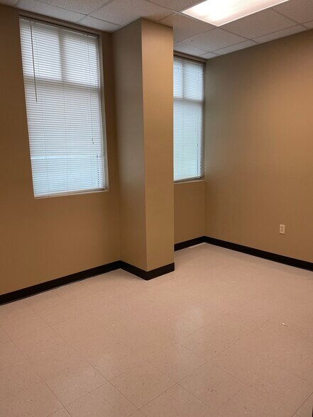 More Photos Of 3115 College Park Dr, Conroe Medical For Lease
