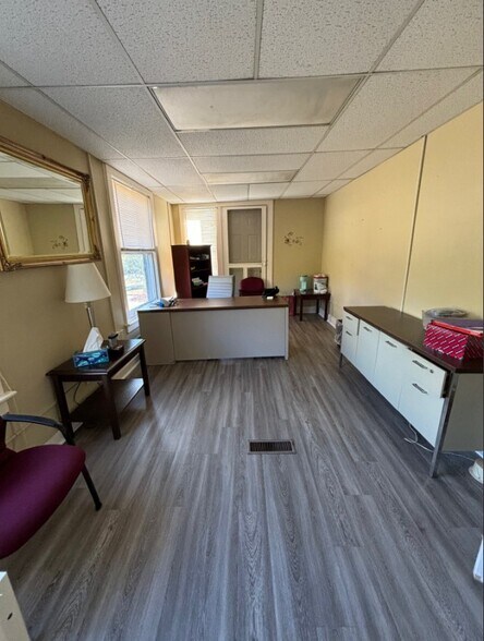 More Photos Of 621 Blooming Grove Tpke, New Windsor Township Schools For Sale