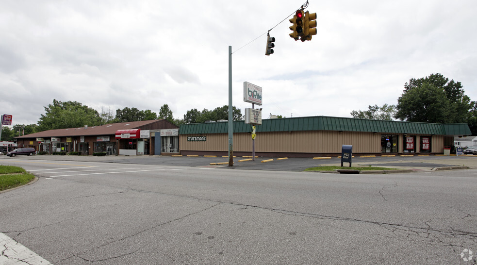 Primary Photo Of 2034-2046 Bailey Rd, Cuyahoga Falls Storefront For Lease