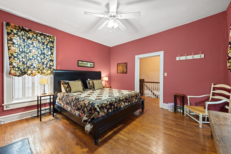 More Photos Of 146 Main St, Stanardsville Hospitality For Sale