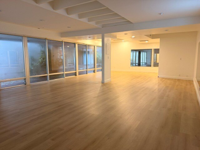 More Photos Of 3000 E Commercial Blvd, Fort Lauderdale General Retail For Lease