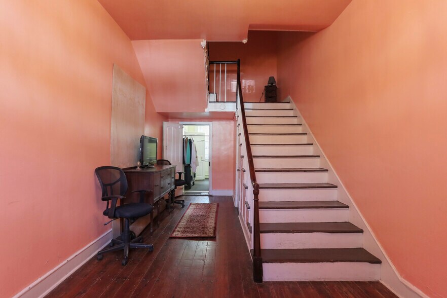 More Photos Of 100 W German St, Shepherdstown Storefront Retail Residential For Sale