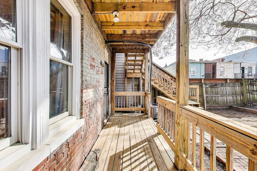 More Photos Of 212 Elm St NW, Washington Apartments For Sale