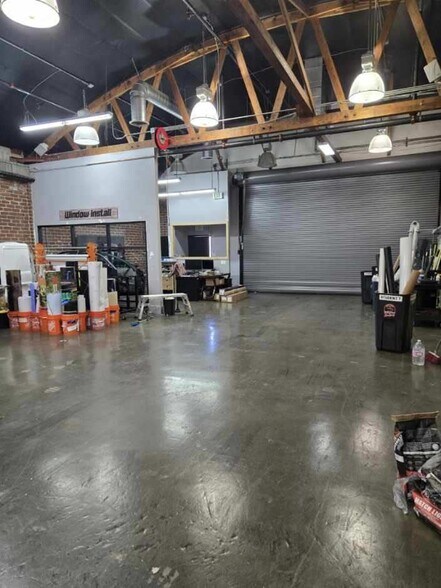 More Photos Of 202 W Palm Ave, Burbank Industrial For Lease