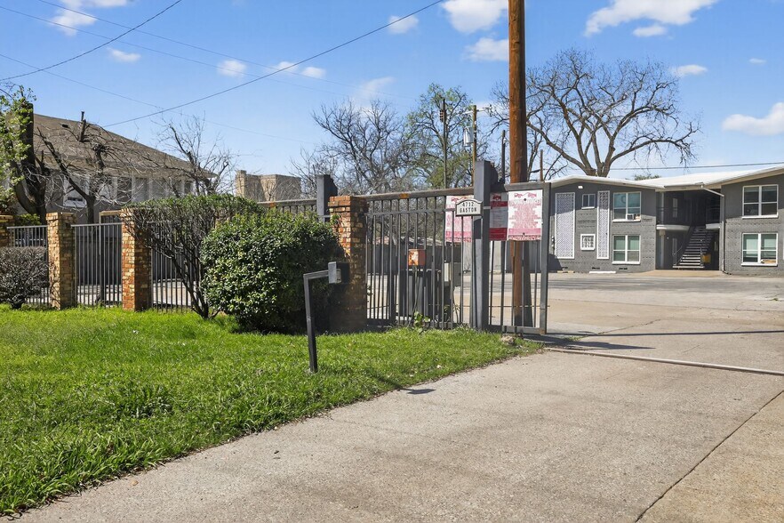 More Photos Of , Dallas Unknown For Sale