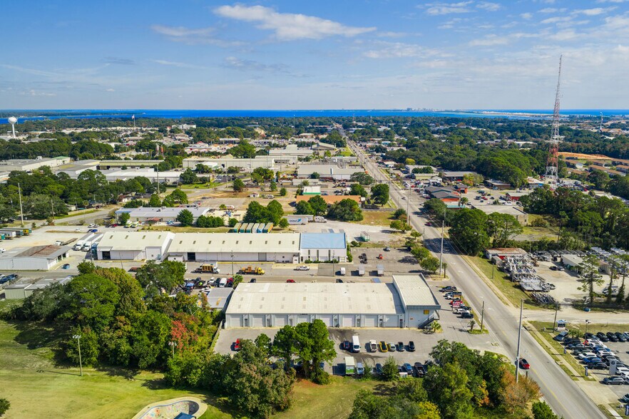 More Photos Of 119 Hollywood Blvd, Fort Walton Beach Flex For Sale