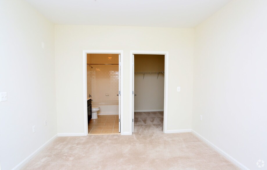 More Photos Of 2300 Washington Pl NE, Washington Apartments For Lease