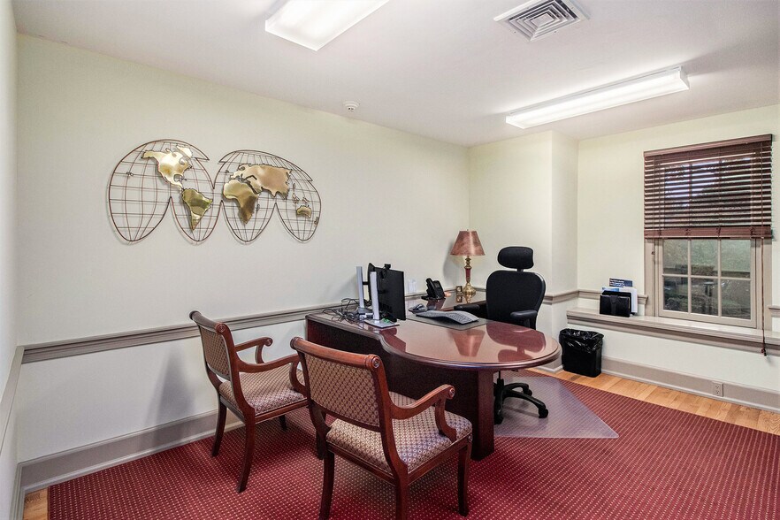 More Photos Of 50 W Skippack Pike, Ambler Office For Sale