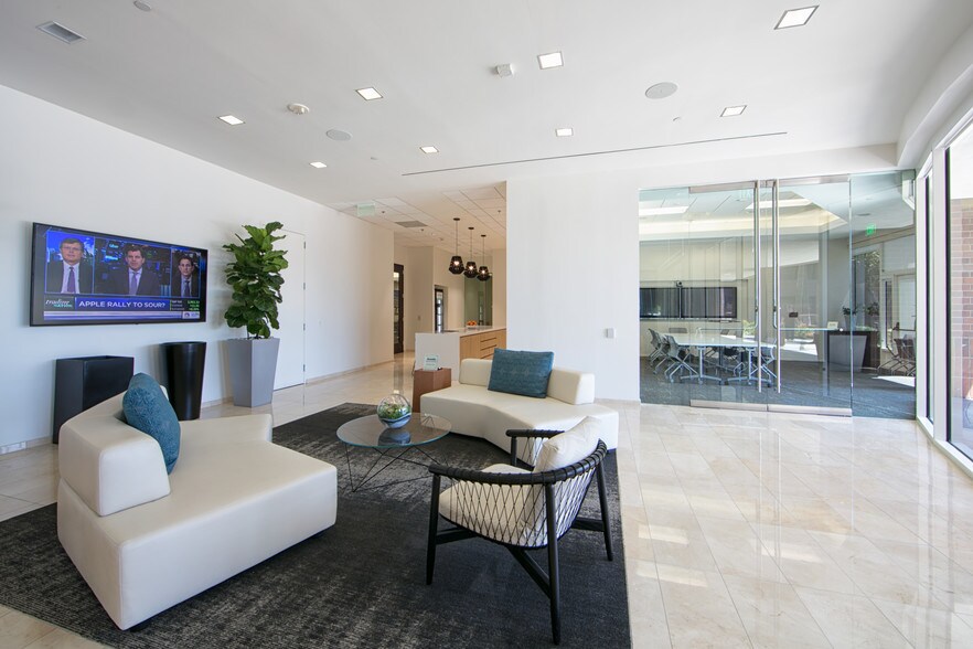 More Photos Of 770 The City Dr S, Orange Unknown For Lease