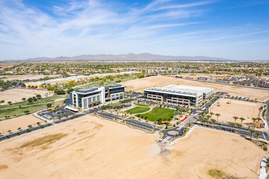 More Photos Of 15150 W Park Pl, Goodyear Office For Lease