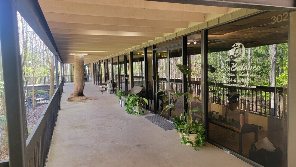 More Photos Of 2301 Park Ave, Orange Park Office For Sale