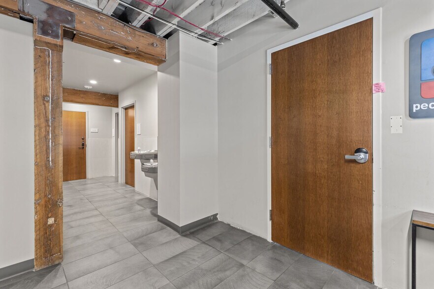 More Photos Of 1911 11th St, Boulder Office For Lease