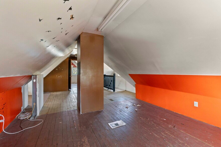 More Photos Of 5447 Belair Rd, Baltimore Storefront Retail Office For Sale