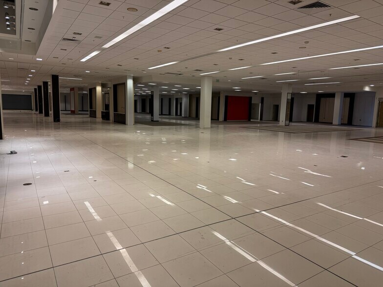 More Photos Of 1305-1401 W Esplanade Ave, Kenner Unknown For Lease