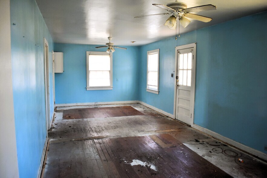 More Photos Of 7050 Mobile Hwy, Montgomery Industrial For Sale