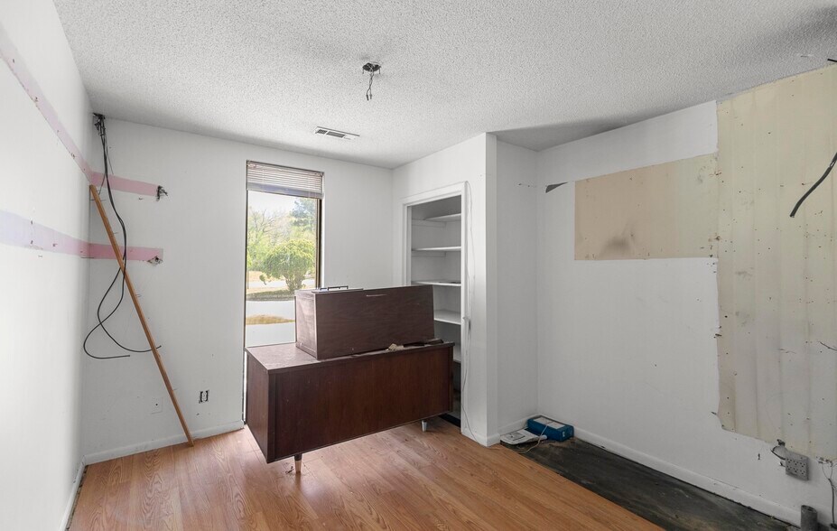 More Photos Of 1010 N Eufaula Ave, Eufaula Hotel For Sale