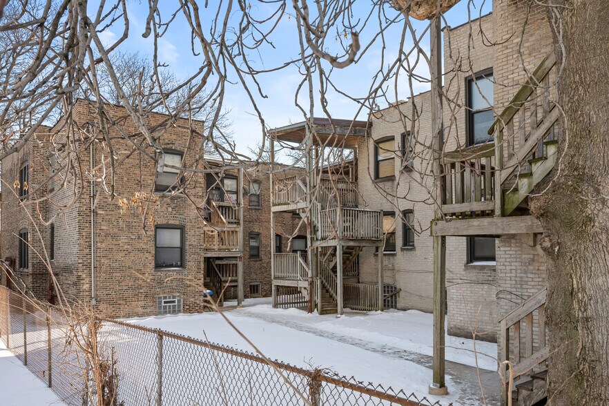 More Photos Of 414 E 76th St, Chicago Apartments For Sale