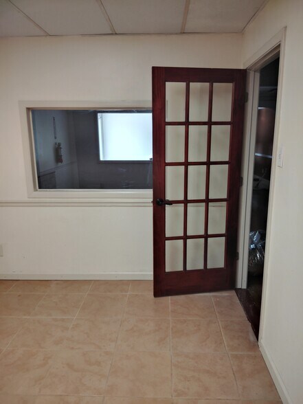More Photos Of 2511 National Dr, Garland Industrial For Sale