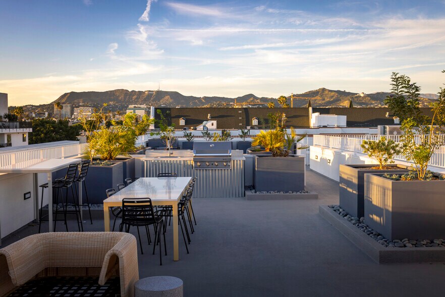 More Photos Of 626 N Wilton Pl, Los Angeles Apartments For Sale