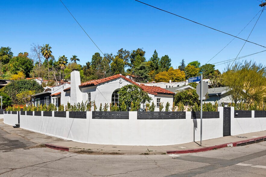 More Photos Of 2201 Avon St, Los Angeles Multifamily For Sale