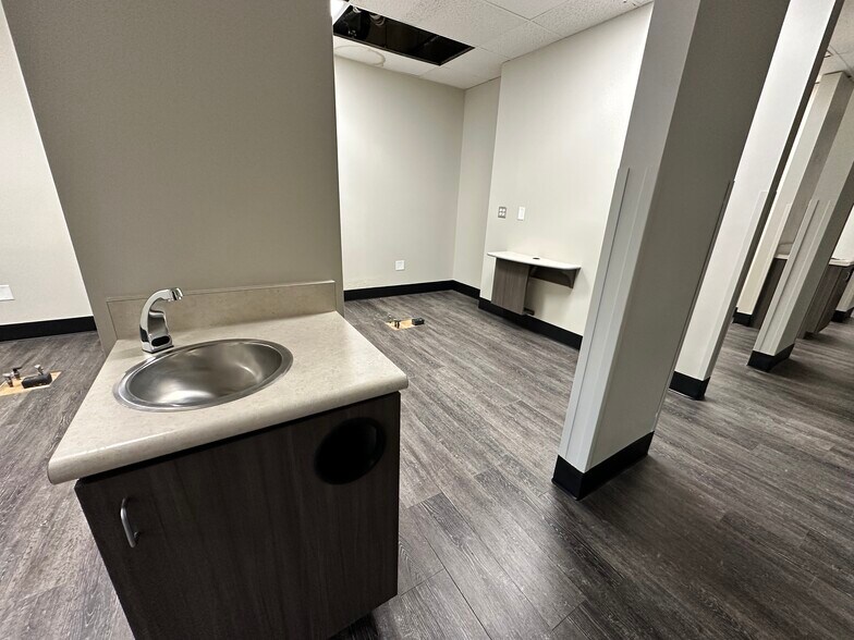 More Photos Of 1955 Arapahoe St, Denver Apartments For Lease