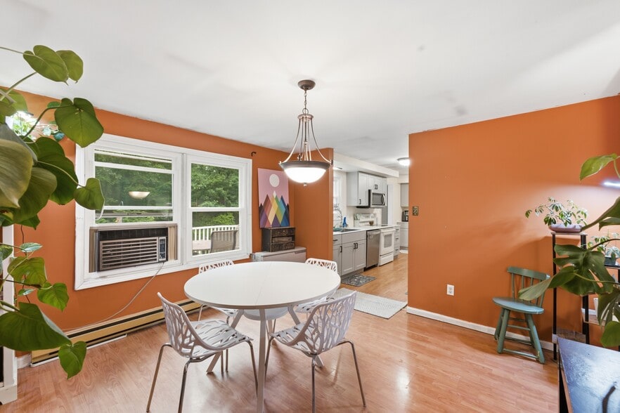 More Photos Of 331 Silver St, Greenfield Religious Facility For Sale