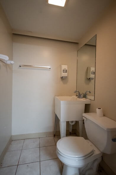 More Photos Of 3655 Neese Commerce Rd, Hull Multifamily For Sale
