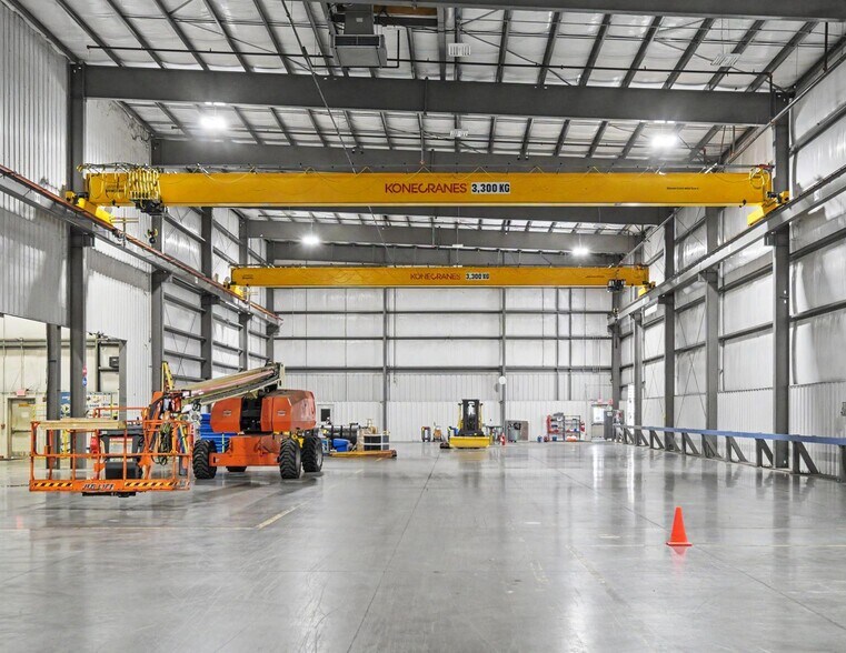 More Photos Of 5140 Loop Rd, Jeffersonville Manufacturing For Sale