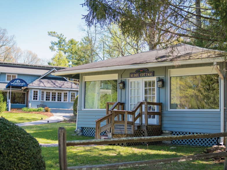 More Photos Of 86 Lily Pad Ln, Flat Rock Hotel For Sale