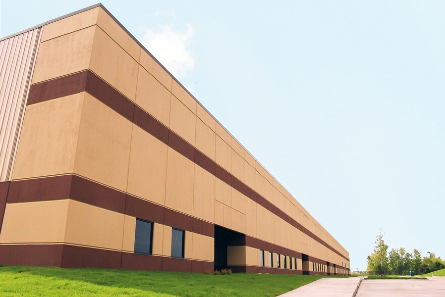 More Photos Of 1300 SE Little Beaver Dr, Grimes Warehouse For Lease