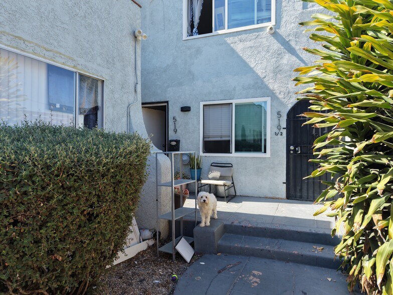 More Photos Of 517 W 42nd Plz, Los Angeles Apartments For Sale