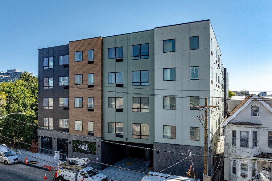 More Photos Of 34-40 Hudson St, Newark Apartments For Lease