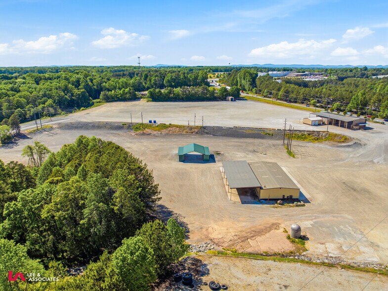 More Photos Of 1364 Candler Rd, Gainesville Truck Terminal For Lease