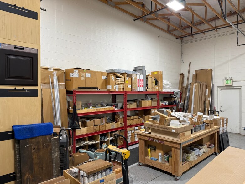 More Photos Of 1324 N Farrell Ct, Gilbert Warehouse For Sale