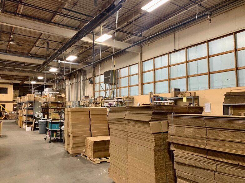 More Photos Of 6125 Lendell Rd, Sanborn Manufacturing For Lease
