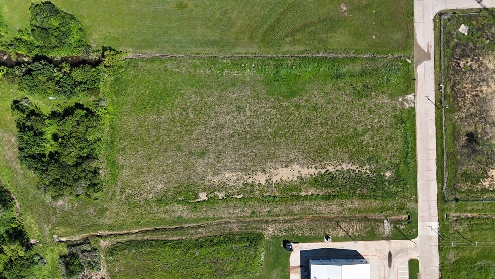 More Photos Of 1901 Jack McKay Blvd, Ennis Land For Sale