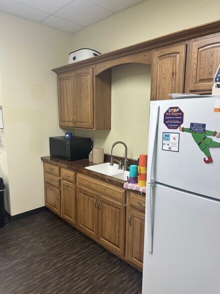 More Photos Of 144-150 Main St, Lockport Freestanding For Lease