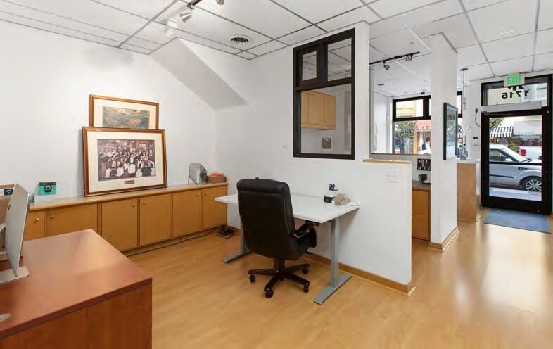 More Photos Of 1715 Polk St, San Francisco Apartments For Sale