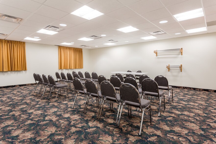 More Photos Of 305 Highway 183, Alma Hotel For Sale
