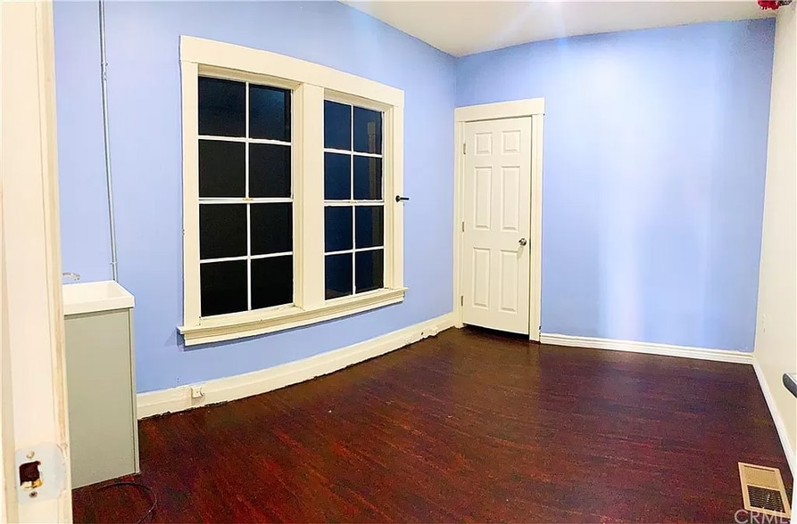 More Photos Of 522 W VERNON Ave, Los Angeles Daycare Center For Sale