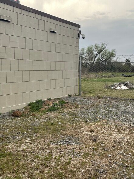 More Photos Of 6901 W Okmulgee Ln, Muskogee Warehouse For Sale