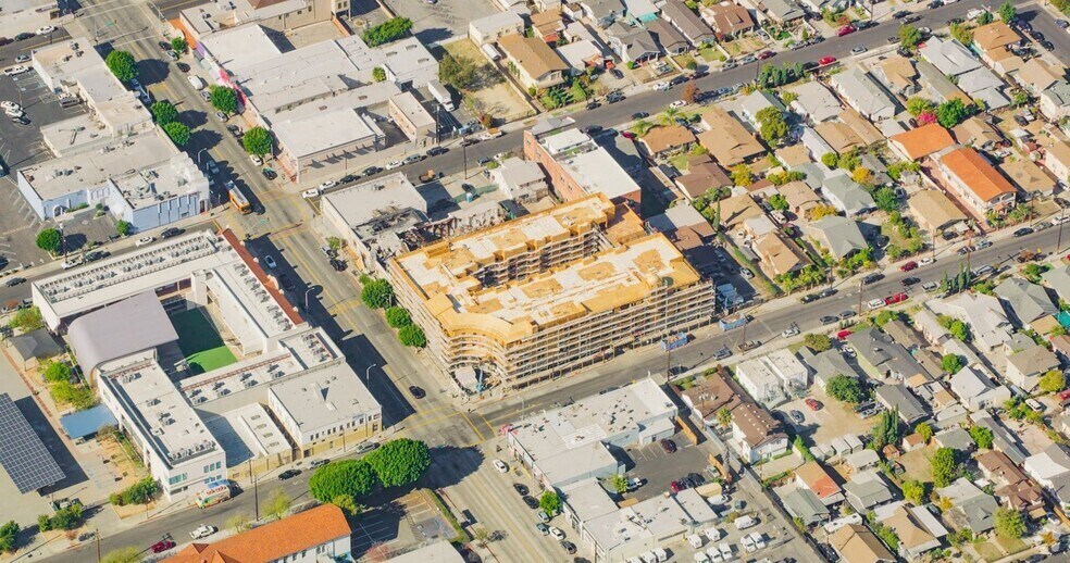 More Photos Of 111 N Rowan Ave, Los Angeles Apartments For Lease